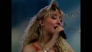 Güllü HADİ KUCAKLASANA 