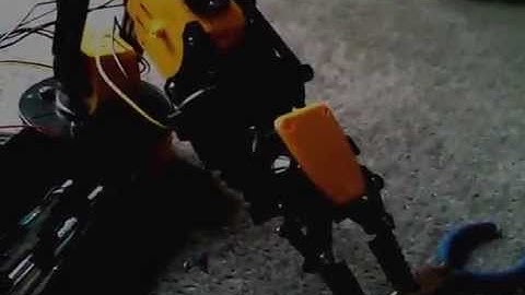 Joystick controlled Robot arm with Arduino