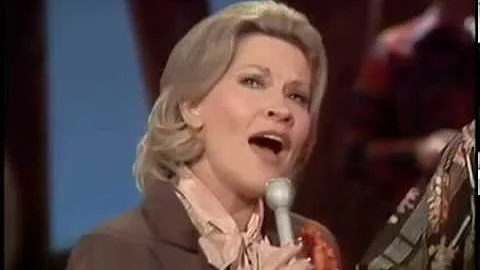 Patti Page, Roy Clark--Tennessee Waltz, 1972 TV