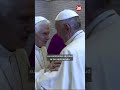 El Papa pide rezar por Benedicto XVI