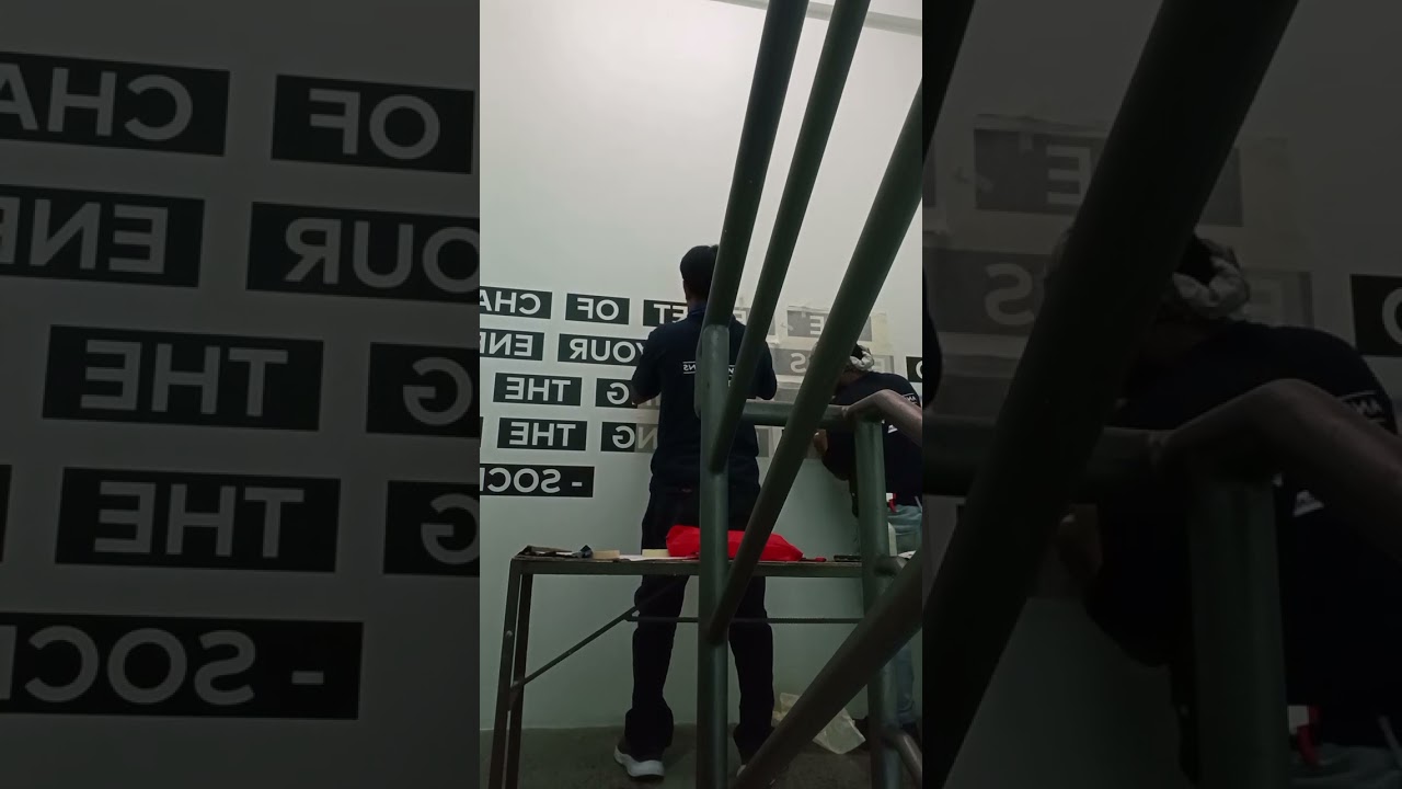 stickersign installation/menarco tower