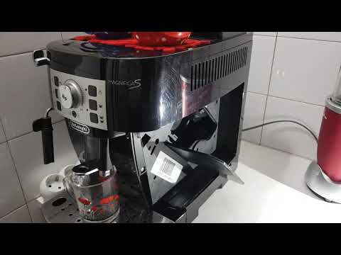 Video: Cum detartrag aparatul meu de cafea DeLonghi Magnifica?