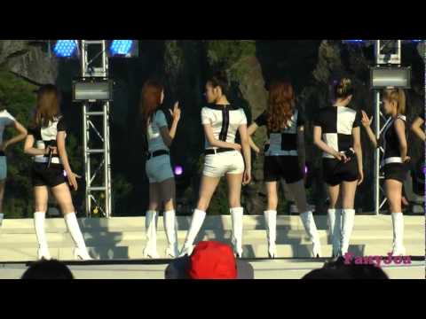 티파니와의 숨막히는 아이컨텍 SNSD Tiffany fancam