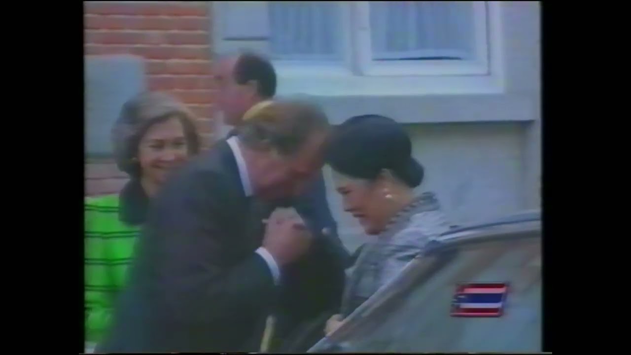 พิธีปล่อยเรือหลวงจักรีนฤเบศรลงน้ำ วันที่ 20 มกราคม 2539