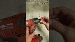 Die korrekte Reparatur des Bohrfutters bzw. Werkzeughalters an einer Hilti SID 4 A22.