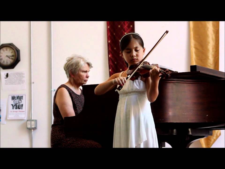 Gavotte by J. Becker, performed by Emily Hao(8 yrs) YouTube