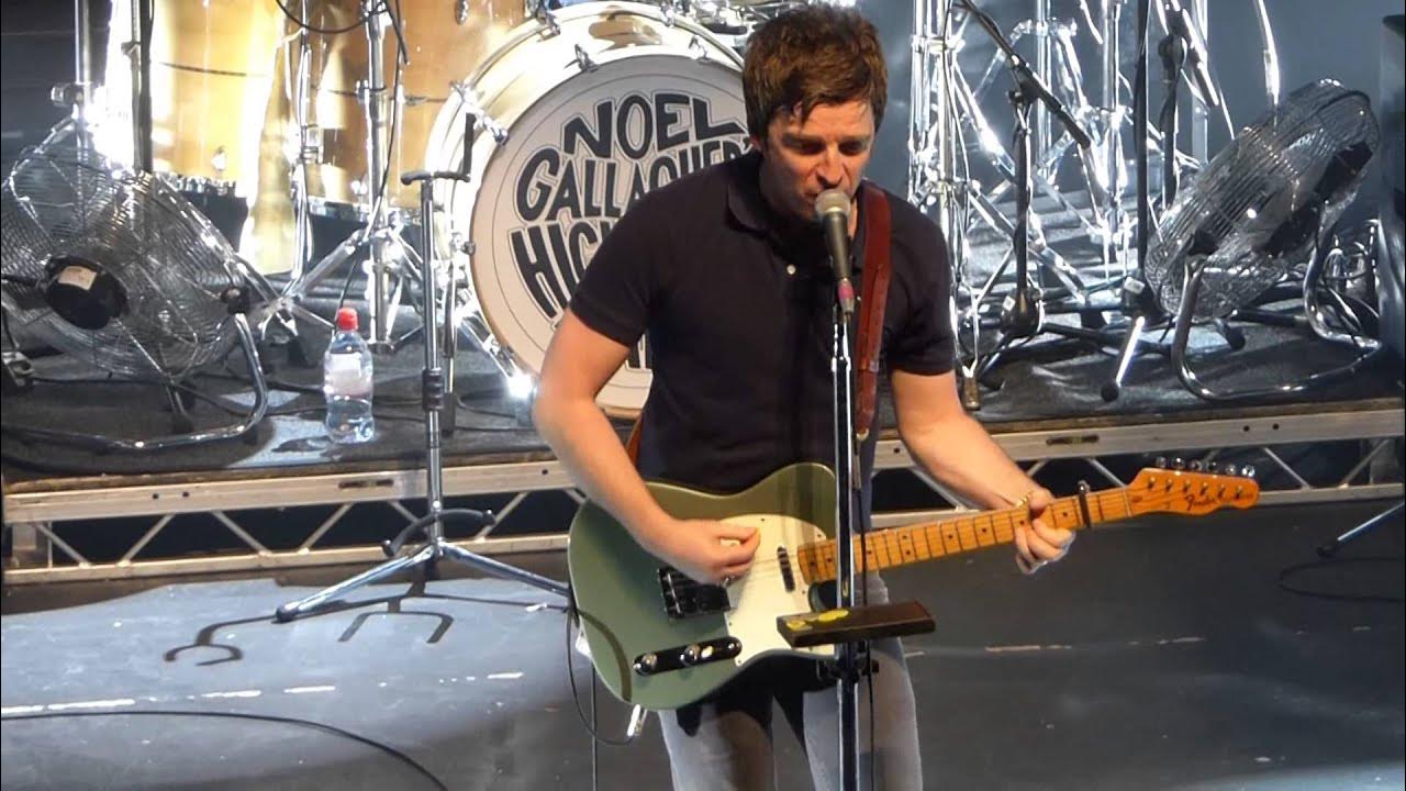 Noel Gallagher's High Flying Birds - Digsy's Dinner live @ The Warfield, SF - May 18, 2015 Noel Gallagher's High Flying Birds - Digsy's Dinner live @ The Warfield, SF - May 18, 2015
