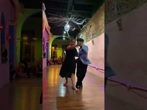 ANGELES CARRION Y FROYAMEL CORRO EN LA MILONGA MANIÁTICA 11 DE JUNIO 2025