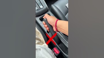Novice drivers must pull the handbrake correctly#shorts  #short   #car  #driving  #tips