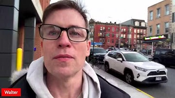 Bernie and Zohran join Starbucks picket line