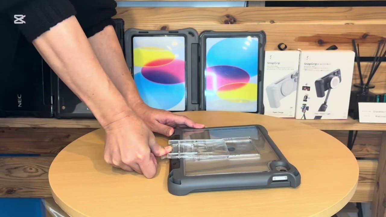 Brenthaven iPadキーボードケース・スタンド使用方法と耐久性 - YouTube