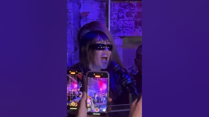 Miley Cyrus  Easy Lover   performing at 3DollarBill club in NYC