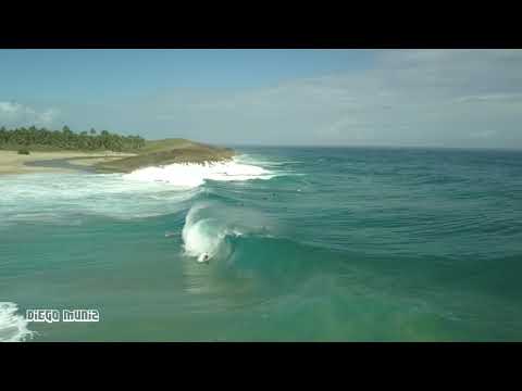 Video: Puerto Ricos Filmiti Vees Merineitsi Meenutavat Ujuvat Olendit - Alternatiivne Vaade