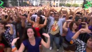 Flash Mob - Oprah vs  Black Eyed Peas vs Oprah - I Gotta Feeling - Chicago Resimi