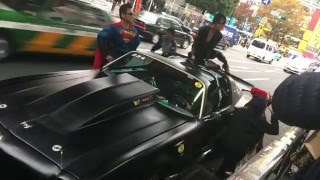 【4K】渋谷にバットマンとキャットウーマンとスーパーマンが！何の車だろう？( ^ ^ )/