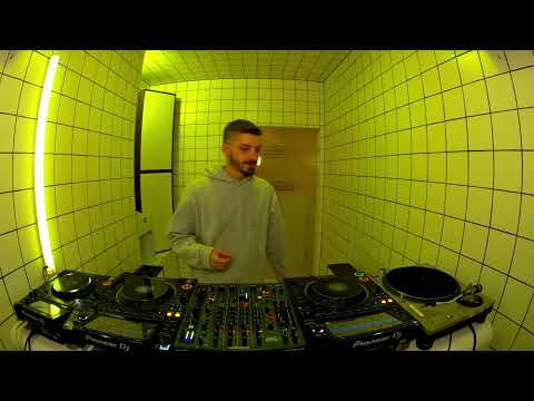 Spectrum Invites - Yonti | HÖR - Nov 4 / 2022