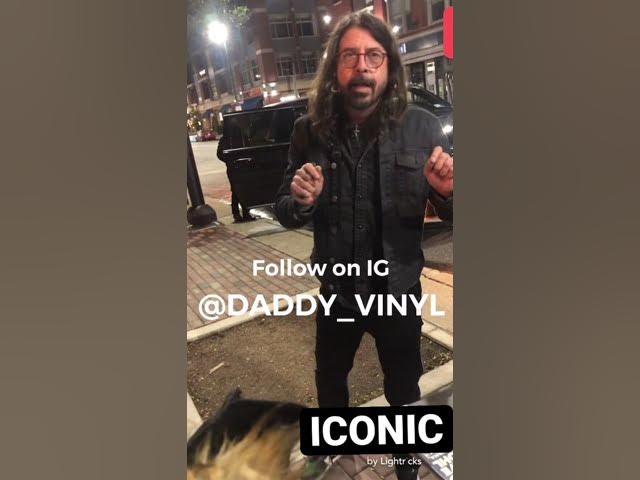 DAVE GROHL - WILL NOT SIGN FOR FANS - FOO FIGHTERS AND NIRVANA