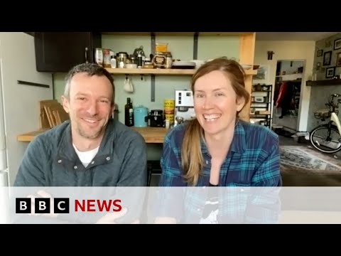 The couple who found love while dumpster diving – BBC News