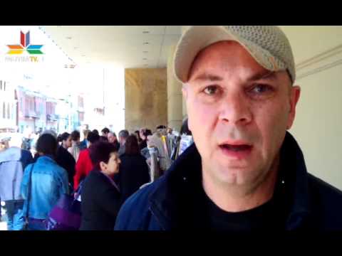 მოზარდმაყურებელთა თეატრთან მსახიობებმა საპროტესტო აქცია გამართეს