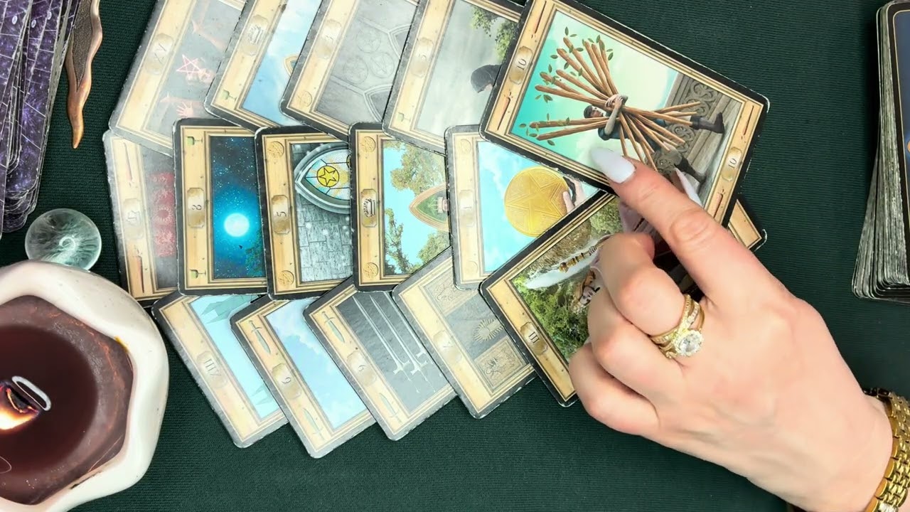 Что с ним происходит⁉️ неожиданные повороты🔥#таромагия #таротрецгольник # таросоперница #таролюбовь 