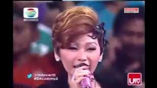 Inul Daratista Nyanyi Lagu Madura