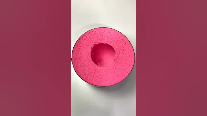 Hot Water Can Freeze Faster?! The Mind-Blowing Mpemba Effect #Shorts