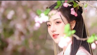 [MV] 《庄周一生梦一蝶》 - #黄静美「世间情字最难写，我用一生渡一劫。梦中人如水中月，求而不得空悲切」#庄周一生梦一蝶  #音乐  #抖音  #抖音音乐  #新歌上线  #douyin  #MV