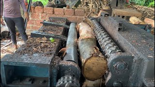 Amazing Wood Skin Removing Process Powerful Veneer Peeling Machine At Work