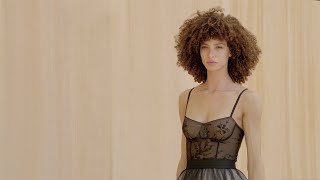 Кристина Фидельская осень-зима 2021-2022 Показ мод Kristina Fidelskaya fall winter Модная линейка