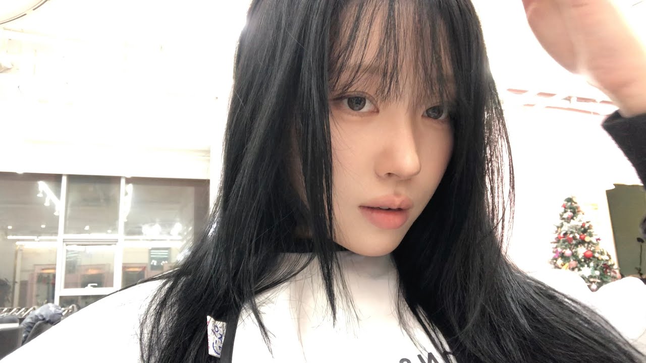 집에서 일하고 우삼겹배추샤브찜 먹고 종이선반 만들고 미용실 가는 영상