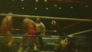 Rocky Johnson vs Mongolian Stomper w Jerry Lawler (12-12-76) Classic Memphis Wrestling