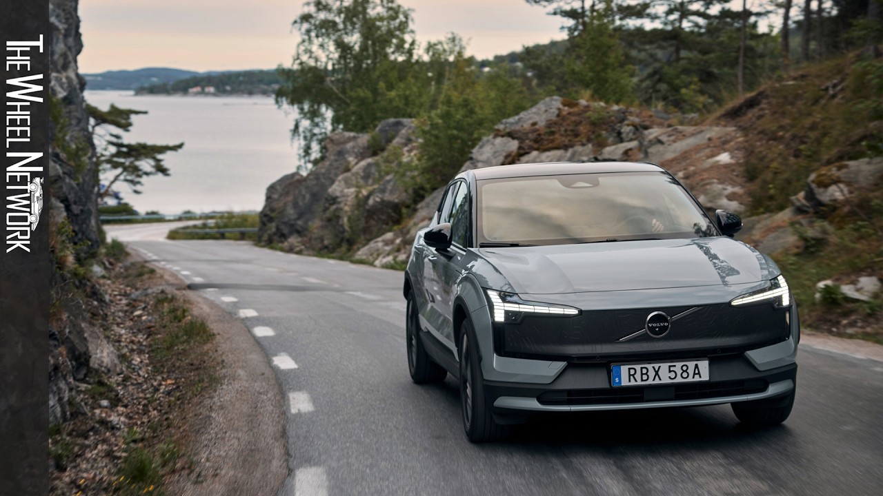 2026 Volvo EX30 Cross Country | Vapour Grey | Driving, Interior, Exterior