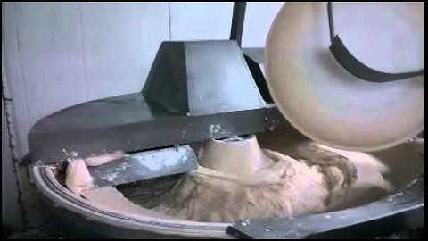 Clip khủng khiếp sản xuất Xúc Xích Tiệt Trùng