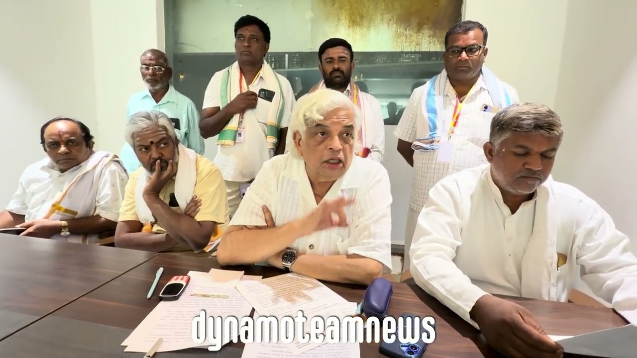Akhila Karnataka Hindu Temple Archakas, Agamikas & Upadhivantas Federation press meet 