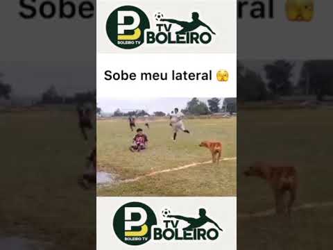 VAI MEU LATERAL PASSA QUE A BOLA É O SUA #futebol #futbol #football #soccer #futeball #varzea #funny