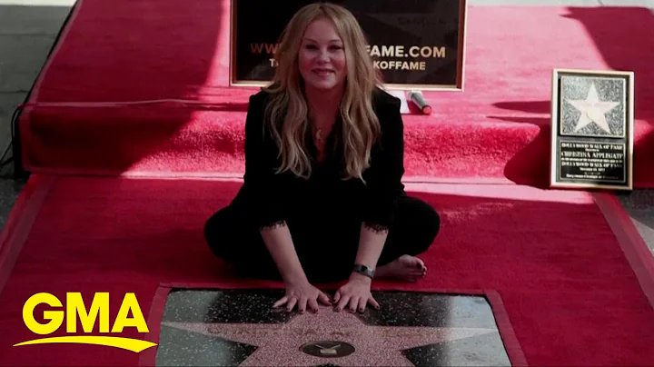 Christina Applegate gives speech after receiving s...