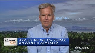 Apple has 'defied gravity' with the iPhone for last 11 years, says former retail head