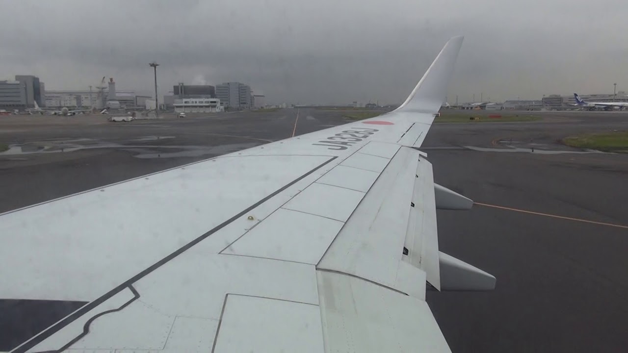【機窓・修学旅行フライト】JAL165便 Boeing737-846 羽田空港離陸