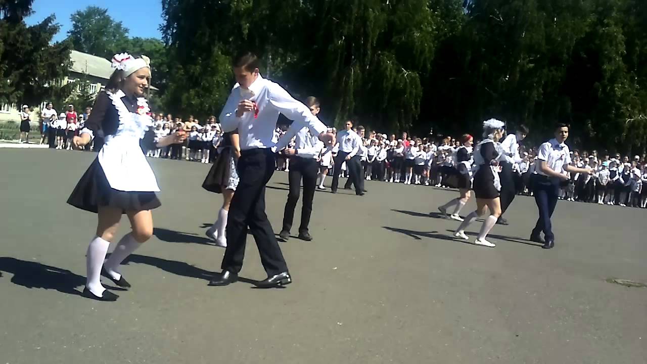 рок н ролл текст. рок н ролл рисунок. костюм стиляги. песня школьный рок н ролл. мой рок-н-ролл текст.