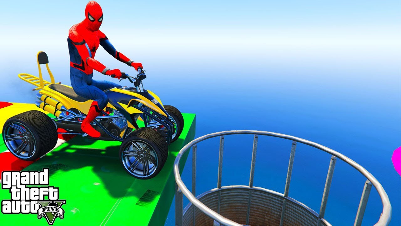 الرجل العنكبوت على دراجة رباعية يركب على القضبان - Spider-Man on an ATV ...