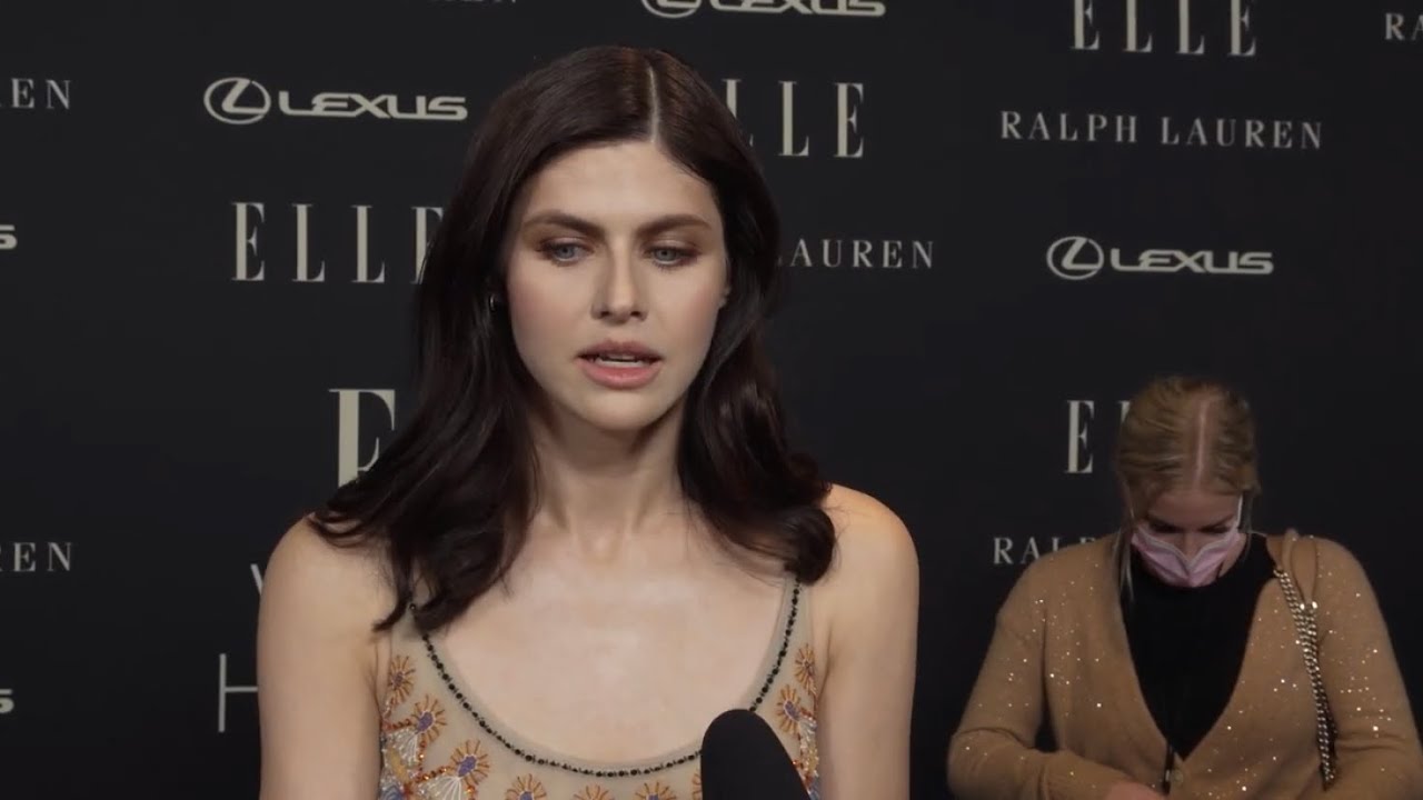 Alexandra Daddario in reverse 1 YouTube