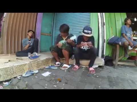 video punk rock bmg 906 seorang gadis