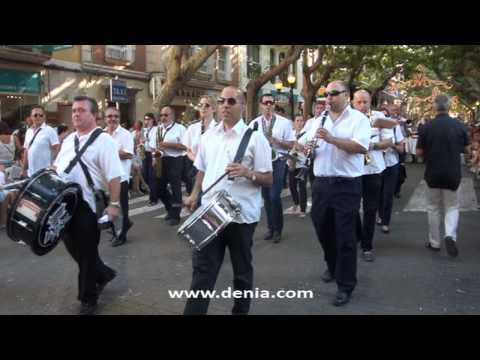 Desfile de Gala Moros y Cristianos Dénia 2013: Filà Cavallers del Me'n Fot