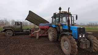 МТЗ 80 Полевая сварка Первый выезд в поле Посевная льна