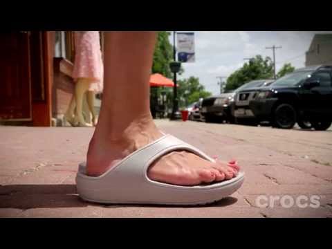 crocs platform flip