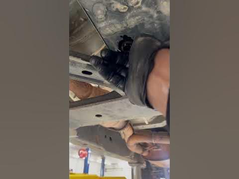2016 Nissan Frontier Transmission Drain & Fill Service - YouTube