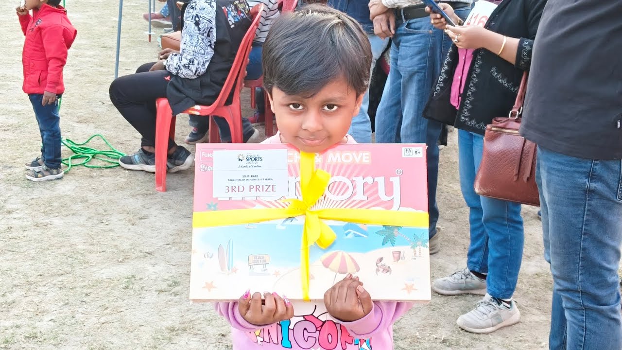 Husband ofc sports 1st time amar race nam die 3rd hoechilo.Darun keteche din ta.😀😀😀😀