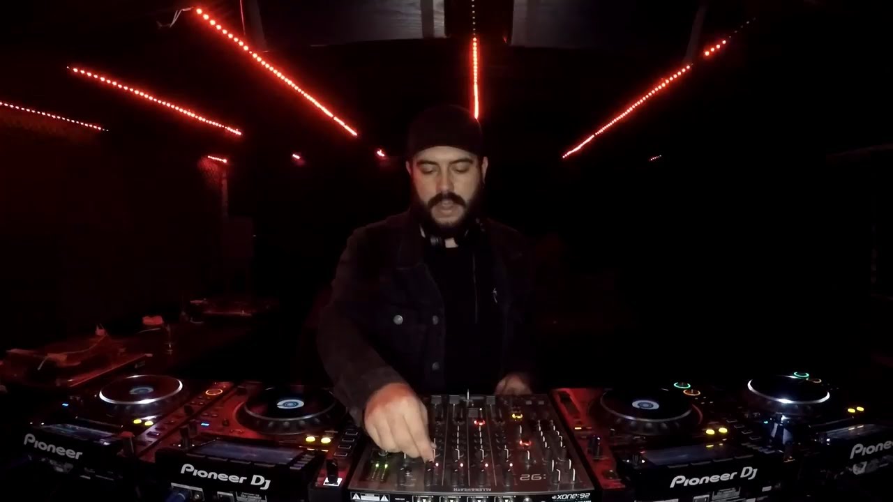 Deep Techno mix by Sam Wilson (Dj Set) | Culto & Concepto Hipnotico / Studio n°73.