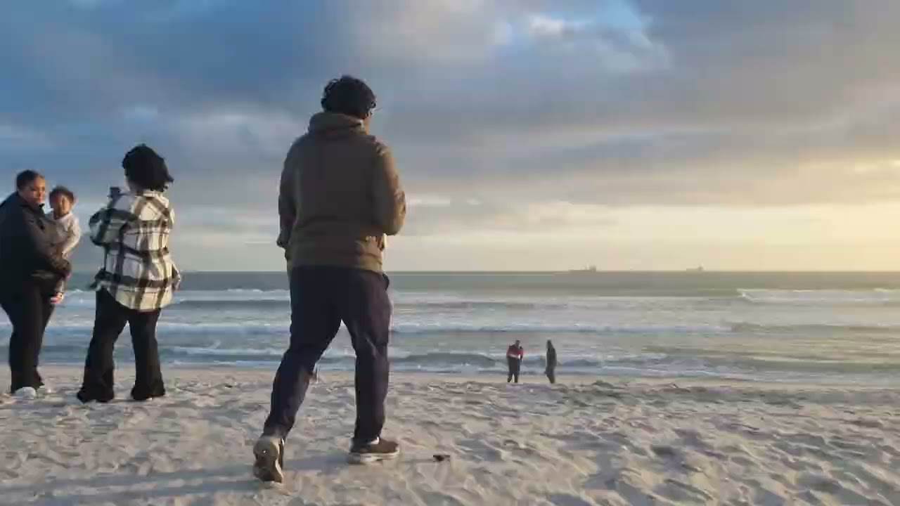 BLOUBERGSTRAND BEACH TO MILNERTON LIGHTHOUSE TO CONNAUGTH