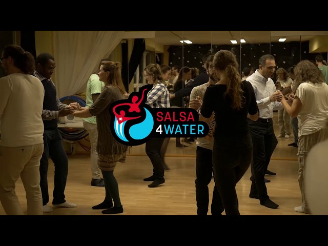 A few impressions from our weekly classes.
For free. Open for everyone. No partner needed. No registration. Every Monday